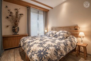 1 bedroom, iron/ironing board, free WiFi