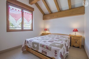 2 Schlafzimmer, Bügeleisen/Bügelbrett, Reisekinderbett, kostenloses WLAN