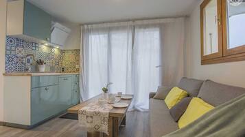 Télévision, lecteur de DVD, chaßne hi-fi