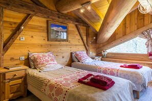 6 Schlafzimmer, Bügeleisen/Bügelbrett, Reisekinderbett, kostenloses WLAN