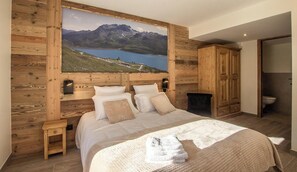 5 bedrooms, iron/ironing board, travel cot, free WiFi