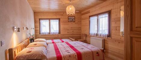 2 chambres, fer et planche Ă repasser, lit parapluie, Wi-Fi gratuit