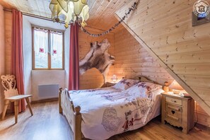 3 bedrooms, iron/ironing board, travel cot - LE Boedete - LA Chapelle (LA CHAPELLE)