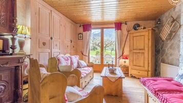 Télévision, lecteur de DVD, chaßne hi-fi