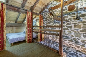 3 camere, ferro/asse da stiro, culla da viaggio, Wi-Fi gratuito