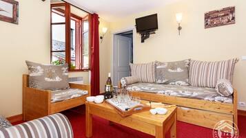 TV, lettore DVD, impianto stereo