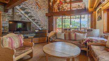 Télévision, lecteur de DVD, chaßne hi-fi