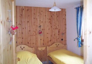 2 chambres, fer et planche à repasser, Wi-Fi gratuit