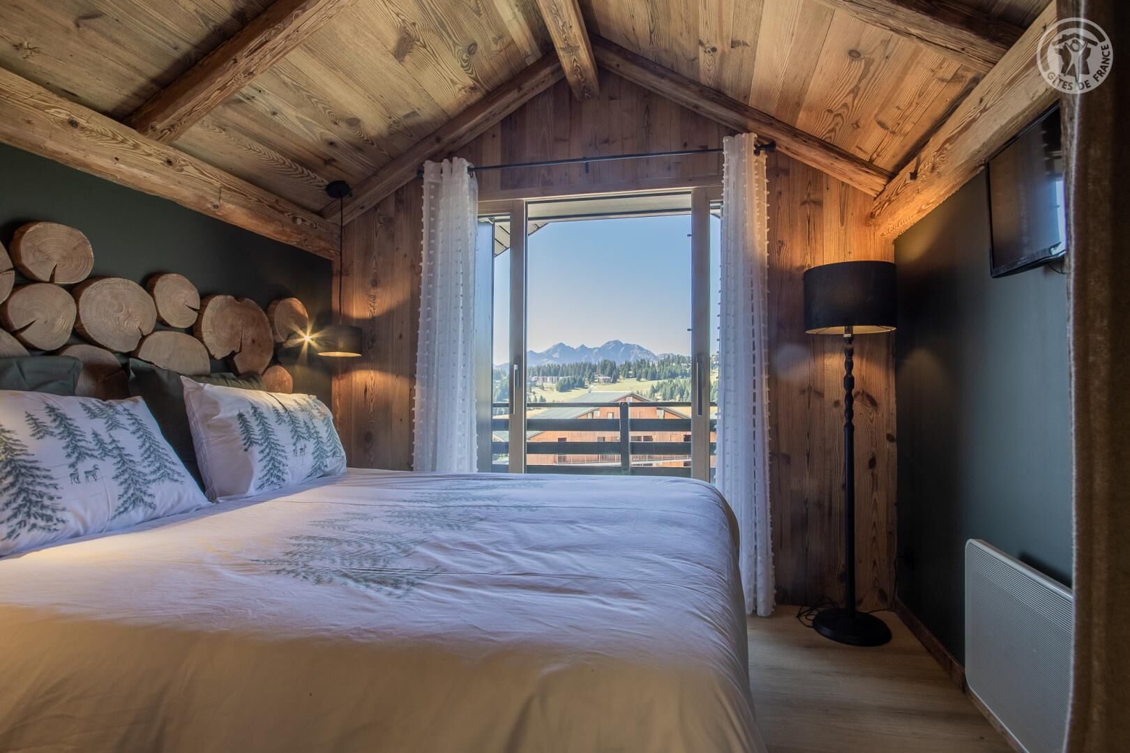 1 bedroom, iron/ironing board, travel crib, free WiFi