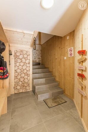 Interior - LE Cuvage - Mery - Gîte (MERY)