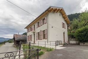 Esterni