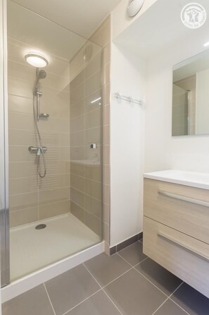 Shower, hair dryer