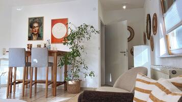 Smart-TV, Bücher, Drucker