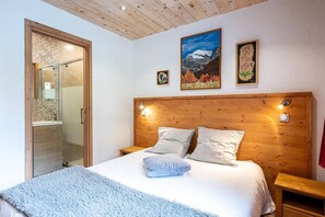 3 soverom, strykejern/-brett, reiseseng for barn og wi-fi (inkludert)