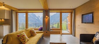 UN NID AU Coeur DES Montagnes