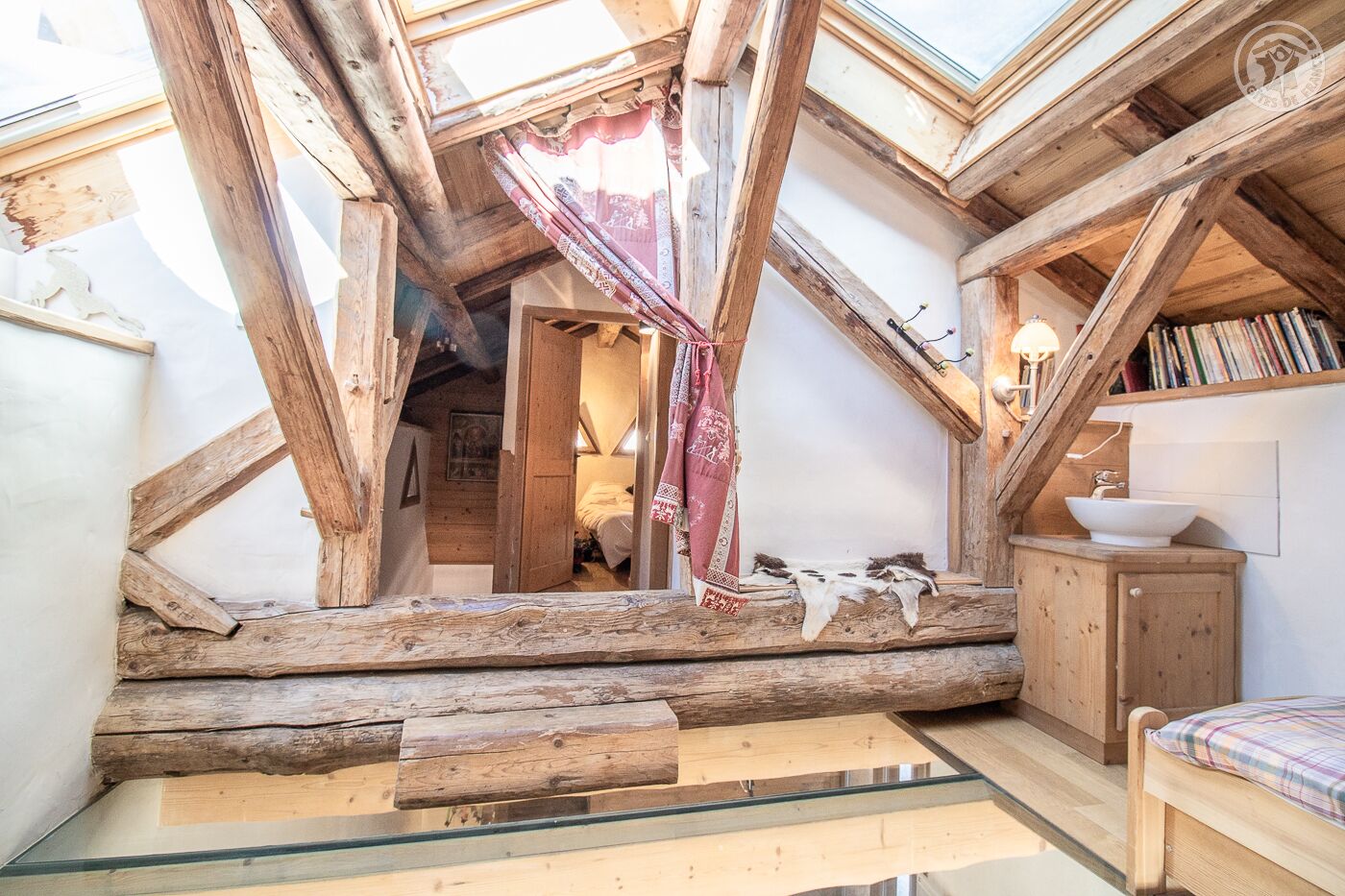 3 chambres, fer et planche à repasser, lit parapluie, Wi-Fi gratuit