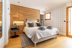 7 chambres, fer et planche à repasser, lit parapluie, Wi-Fi gratuit