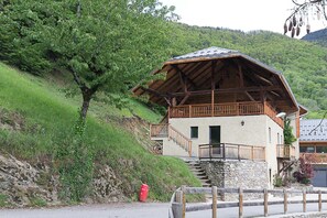 Esterni