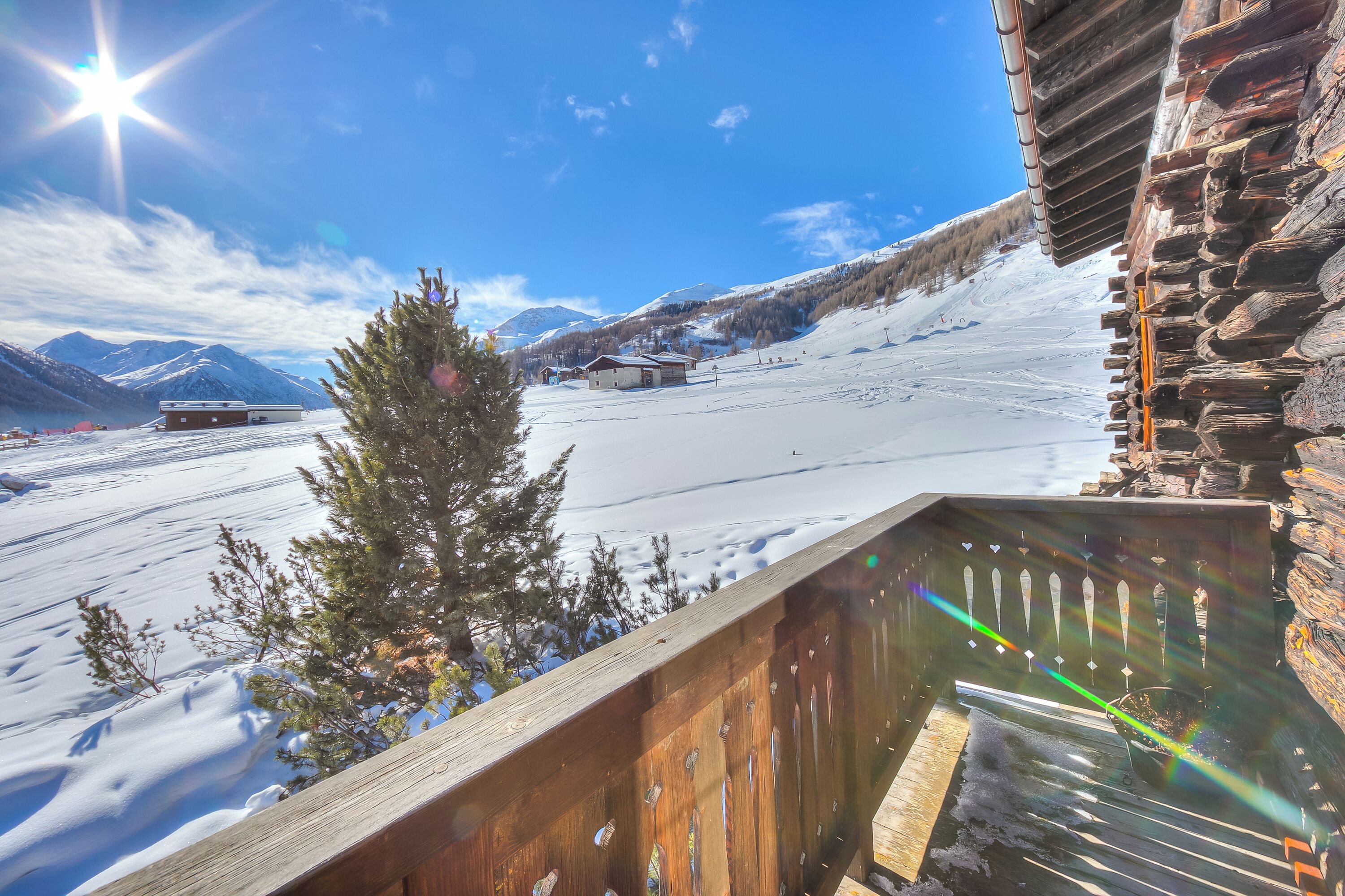 Family Chalet, Multiple Bedrooms (Chalet Lidia Ski in-Ski out 50m) | Balcony