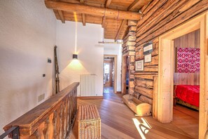 Chalet Familial, plusieurs chambres (Chalet Lidia Ski in-Ski out 50m) | DĂ©tail de lâintĂ©rieur