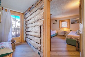 Chalet Keluarga, beberapa kamar (Chalet Lidia Ski in-Ski out 50m) | Pemandangan dari kamar