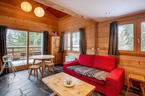 Téléviseur, foyer, lecteur de DVD