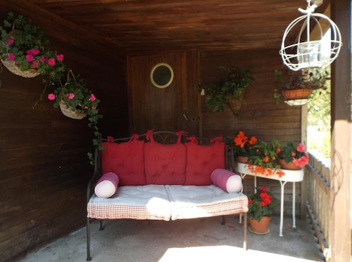 LE DOMAINE DE MENIE - ENTREMONT LE VIEUX