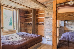 3 Schlafzimmer, Bügeleisen/Bügelbrett, Reisekinderbett, kostenloses WLAN