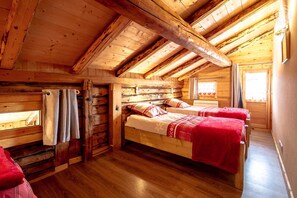 5 camere, ferro/asse da stiro, culla da viaggio, lenzuola