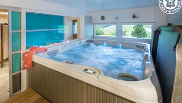 Bain à remous intérieur