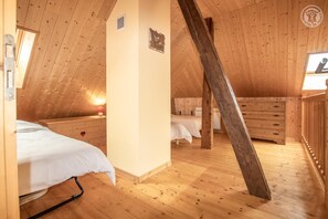 3 soverom, strykejern/-brett, reiseseng for barn og wi-fi (inkludert)