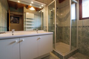 Dusche, Haartrockner