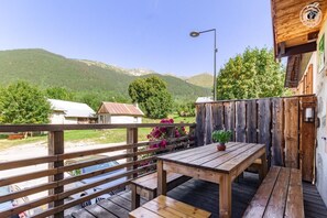 Outdoor dining - LE Hors Piste - St-francois-longchamp (ST-FRANCOIS-LONGCHAMP)