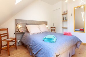 2 bedrooms, iron/ironing board, travel crib, free WiFi