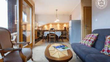 スマートテレビ、DVD プレーヤー