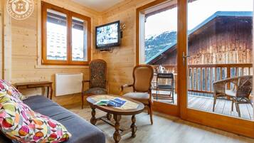 TV, DVD player, stereo