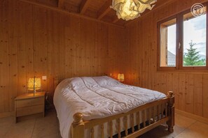 3 Schlafzimmer, Bügeleisen/Bügelbrett, Reisekinderbett, kostenloses WLAN