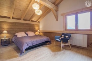 4 Schlafzimmer, Bügeleisen/Bügelbrett, Reisekinderbett, kostenloses WLAN