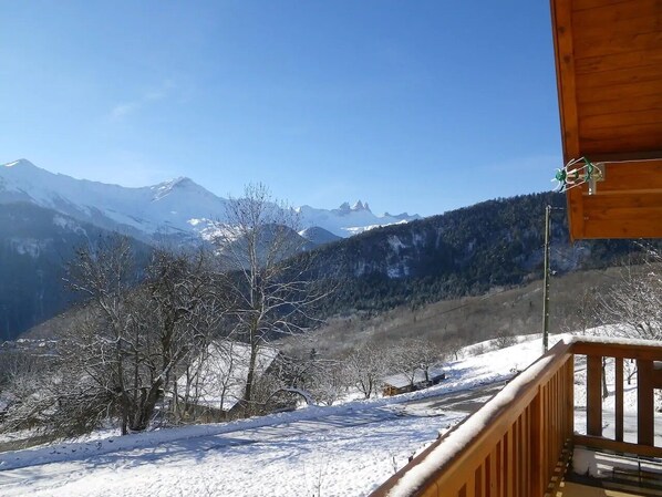 Property grounds - LA Gelinotte - Jarrier (JARRIER)