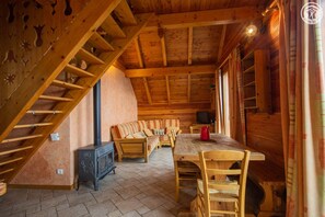 Dining - LA Gelinotte - Jarrier (JARRIER)