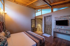 Presidential Room | Rollaway beds, free WiFi, bed sheets - Mudras Grove Resort (Nainital)