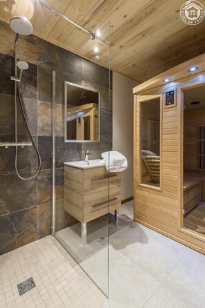 Bathtub, hair dryer, towels