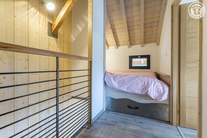 2 多间卧室、熨斗/熨衣板、旅行婴儿床、免费 WiFi