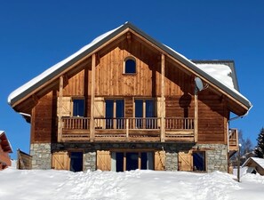 Extérieur