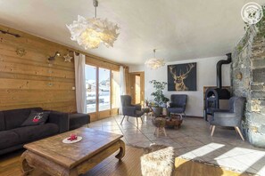 TV, books - Zenith - Albiez Montrond (ALBIEZ MONTROND)