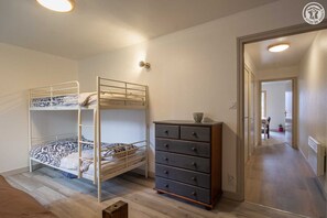 2 bedrooms, iron/ironing board, travel crib, free WiFi