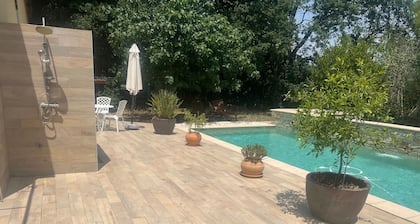 Haut de villa  au calme proche  plages Fabrégas, Sablettes,commerces