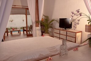 2 bedrooms, desk, free WiFi, bed sheets - This 3-star hotel offers room service and a concierge service. (Bali)