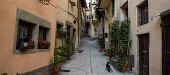 The Bellavista Suite is an apartment in the historic center of Bibbiena