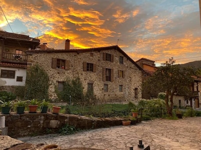 Country house 5 minutes from the Fuente De Cable Car